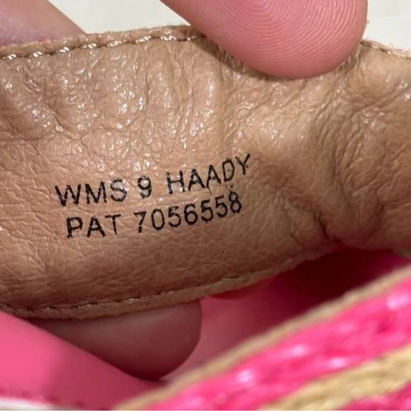 Dolce Vita Women’s Hot Pink and Tan Block Heel Sandals - Picture 6 of 8